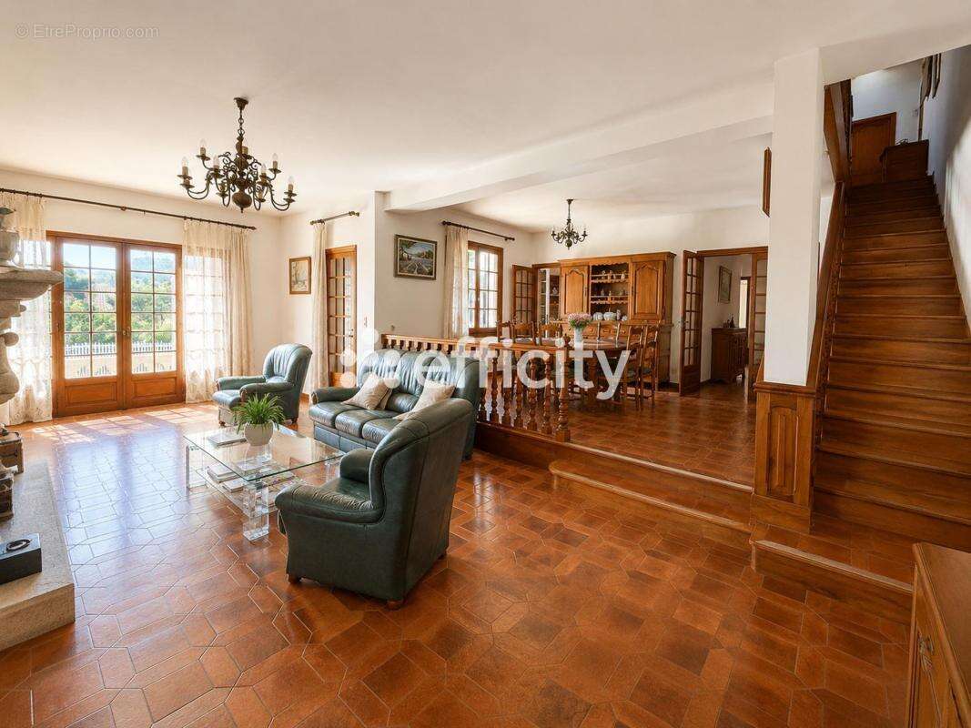 Maison 245 m² à Carry-Le-Rouet  - photo 6
