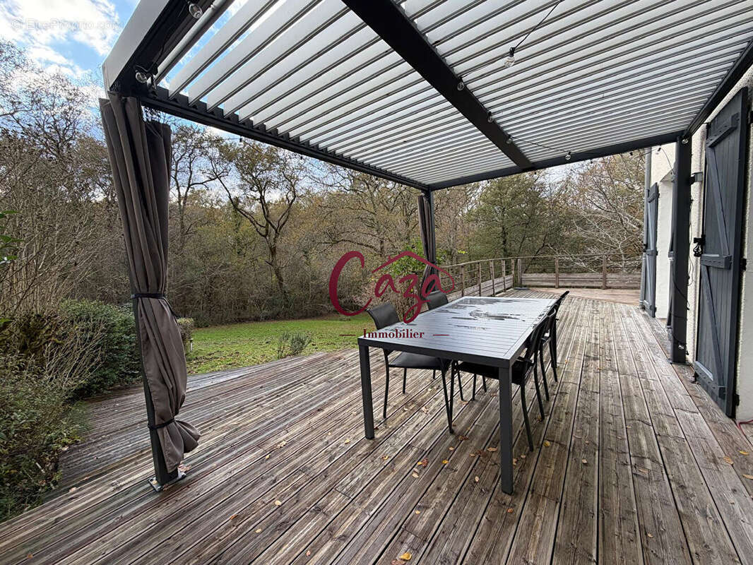 Maison à FARGUES-SAINT-HILAIRE