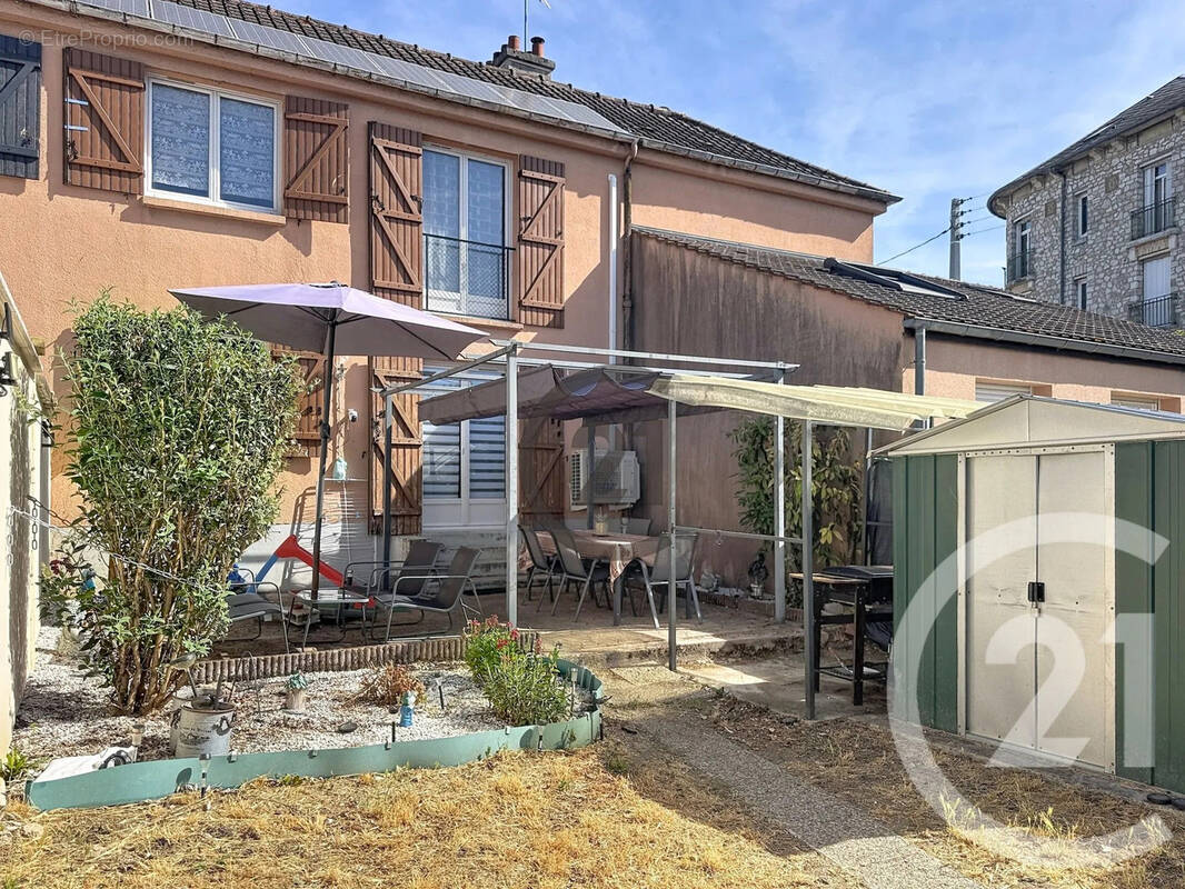 Maison à CHAMPAGNE-SUR-SEINE