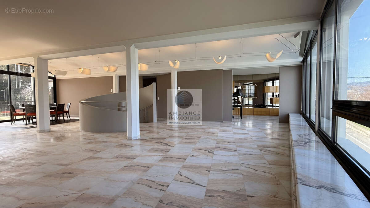 Maison à TOURNON-SUR-RHONE