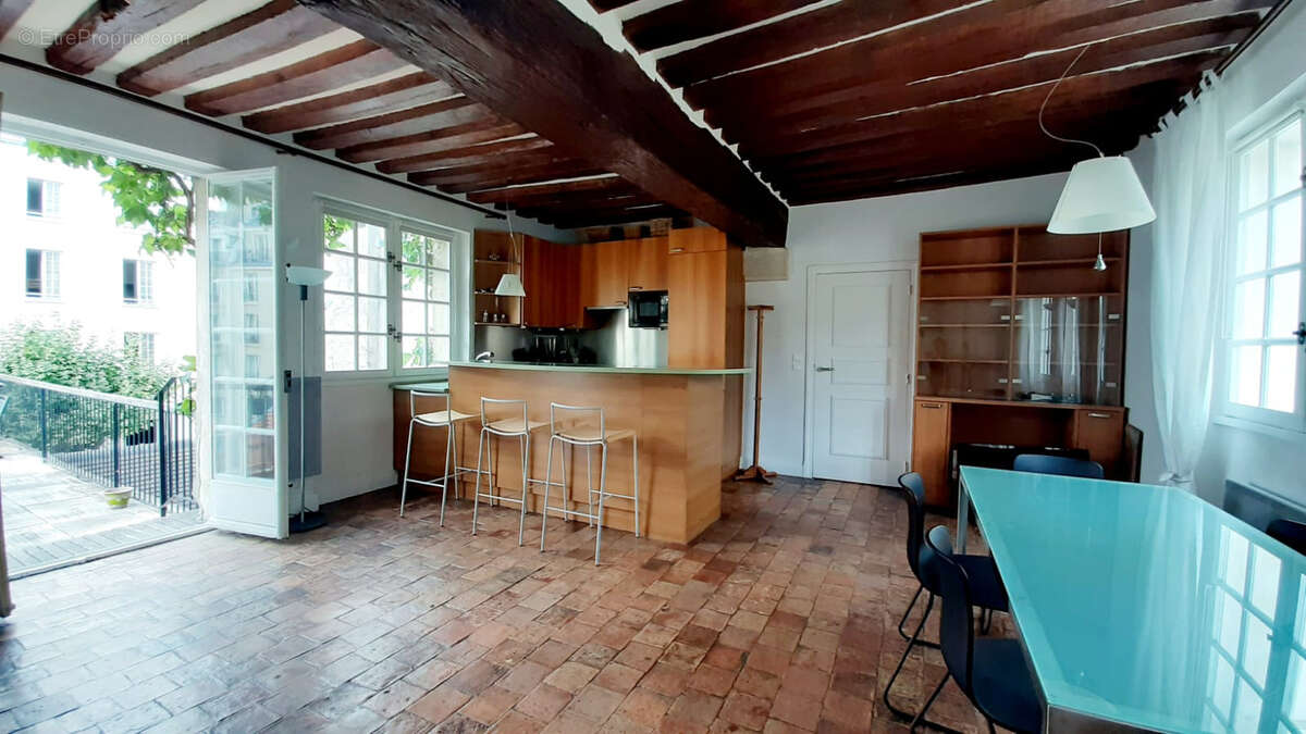 Appartement à PARIS-6E