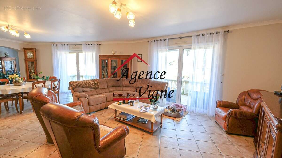 Maison à ROBIAC-ROCHESSADOULE