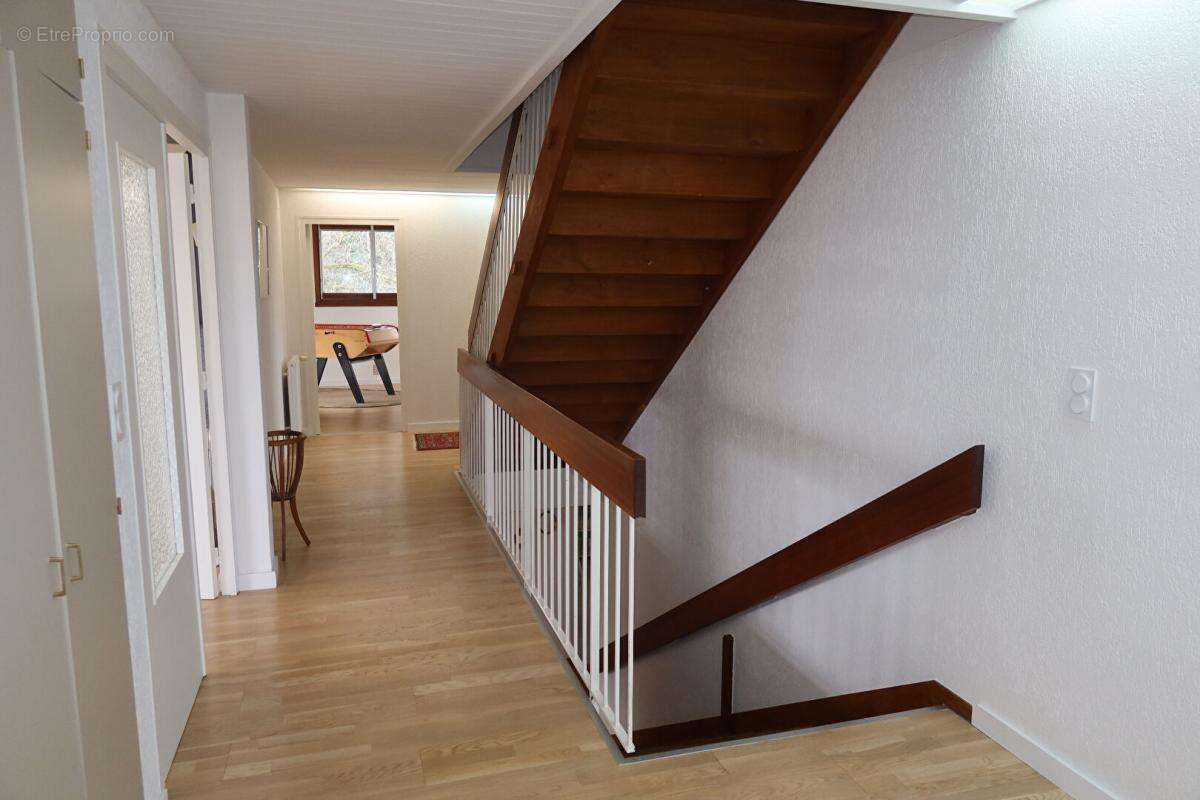 Maison  9 pièce(s) 300 m2 - photo 15