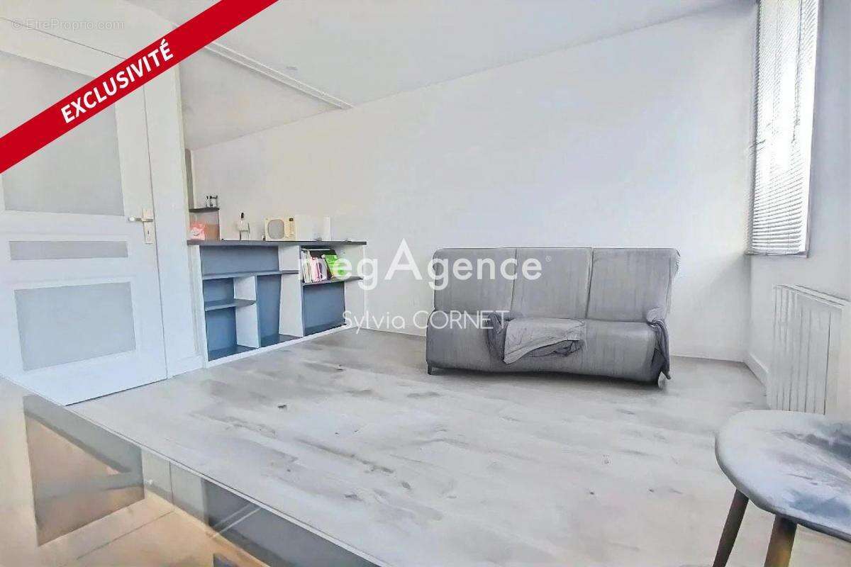 Appartement à TENAY