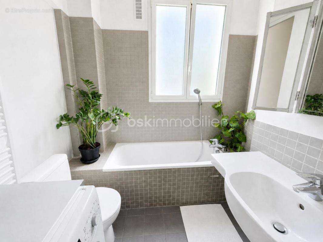 Appartement à PARIS-11E