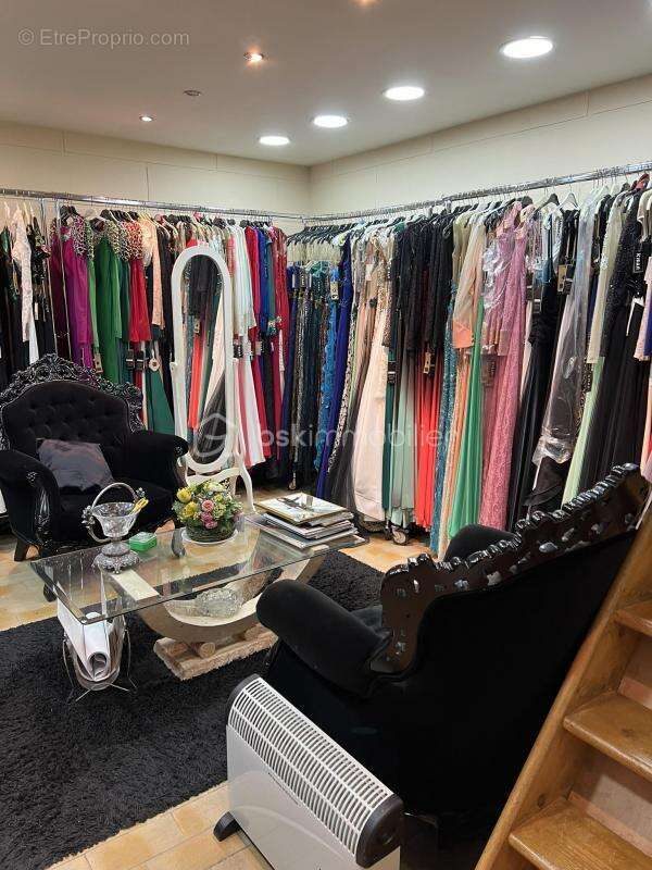 Commerce à PARIS-11E