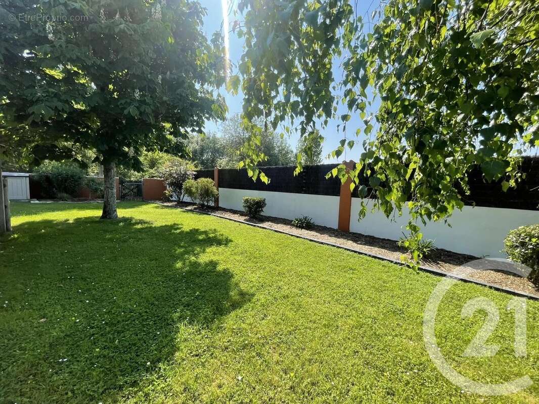 Maison à LE PERRIER