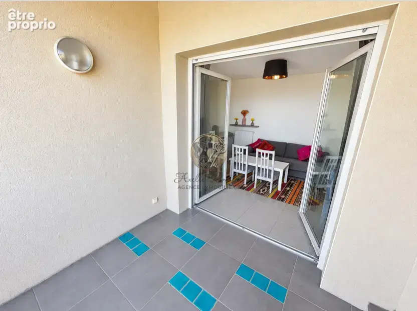 Appartement T2 de 42 m2 avec terrasse et garage dans Copro de 2015   Anse - photo 6