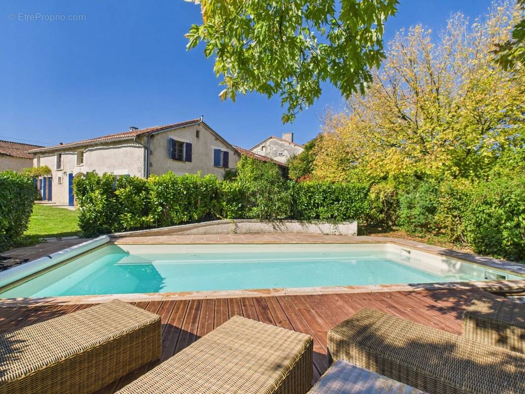 Maison à VERTEILLAC