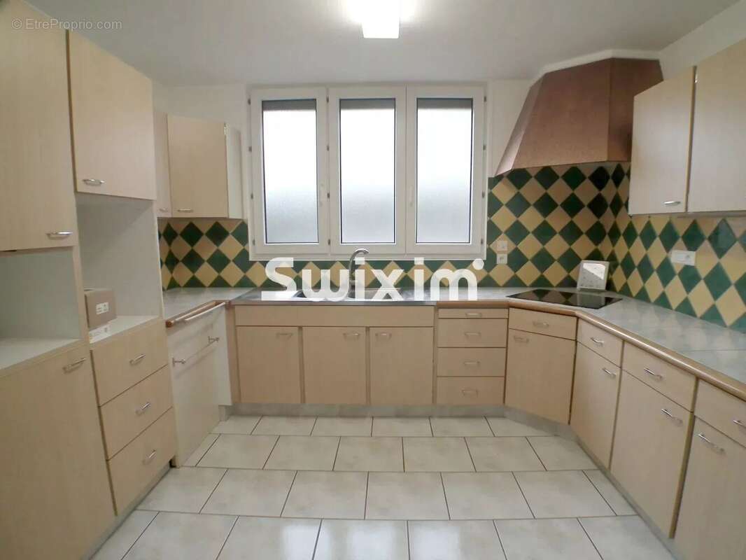 Maison à LONS-LE-SAUNIER