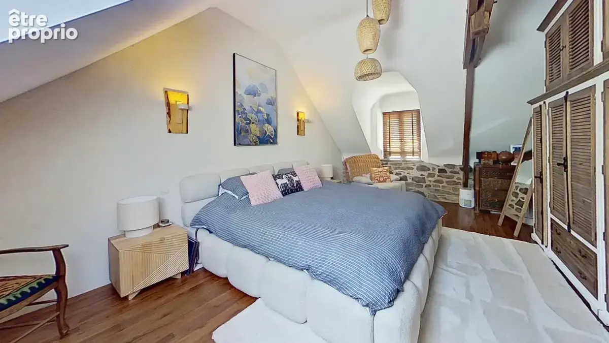 Maison en pierre , pleine de charme - 3 Chambres et mezzanine - COURNON - photo 17