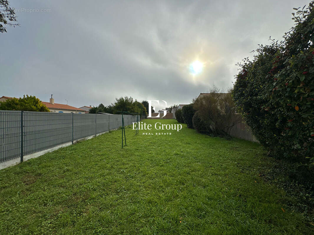 Maison à PORT-DES-BARQUES