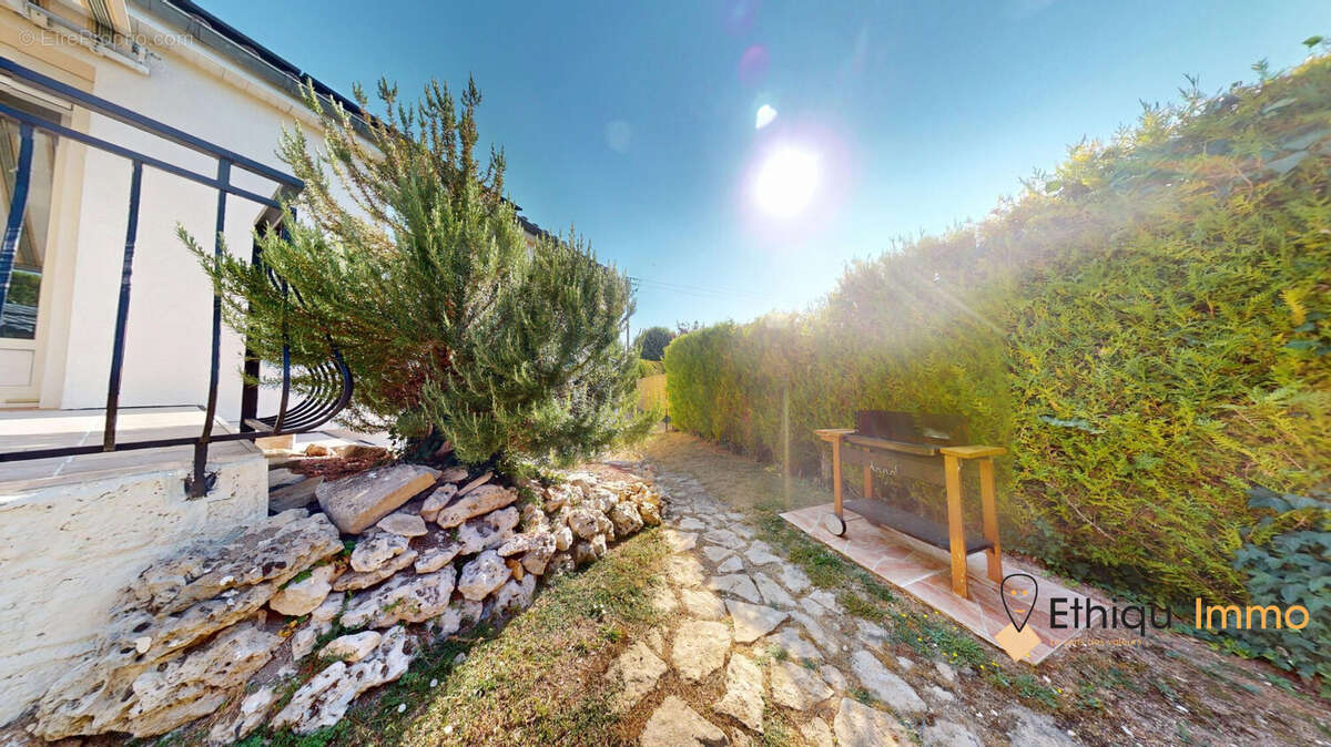 Maison 80 m² à Saint-Lye  - photo 6