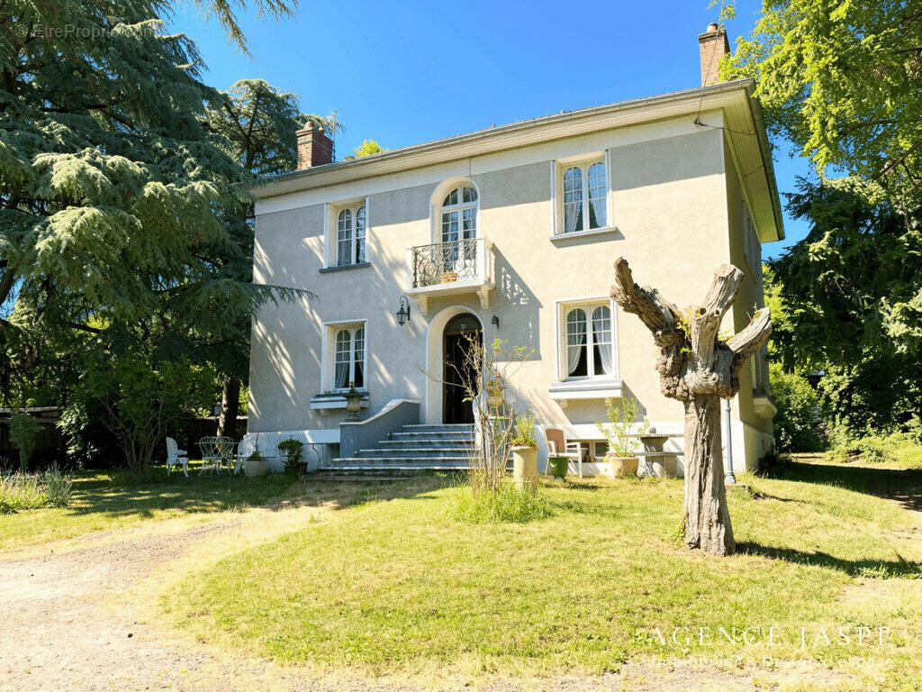 Maison à AUREC-SUR-LOIRE