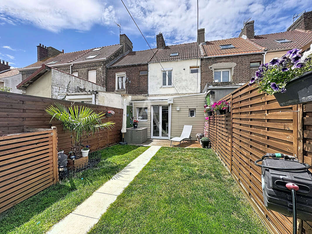 Maison de ville avec cour - photo 3
