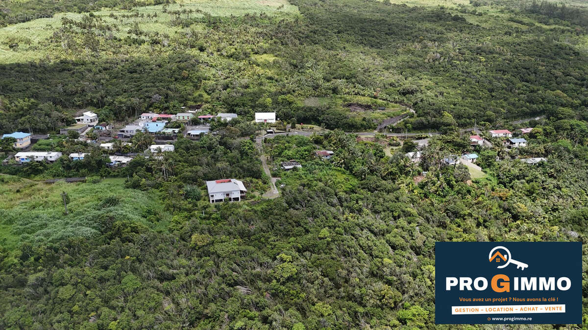 Terrain à SAINT-PHILIPPE