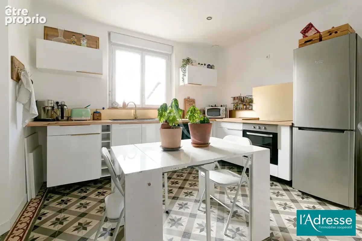 Vincelles - Maison entièrement rénovée en 2023, 3 chambres, jardin et sous-sol total - photo 5