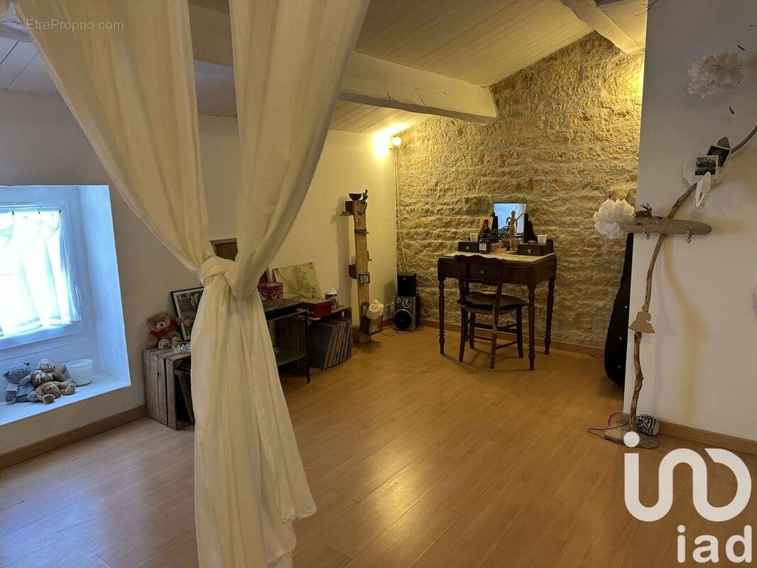 Photo 6 - Maison à LES MAGNILS-REIGNIERS