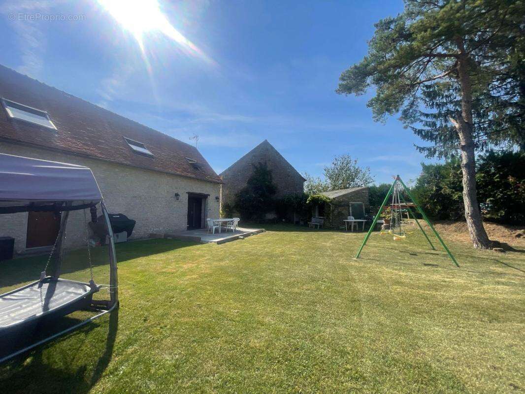 Maison à SERMAISES