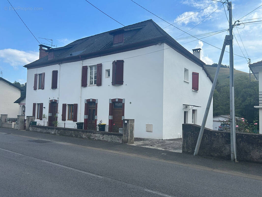 Maison à BARCUS