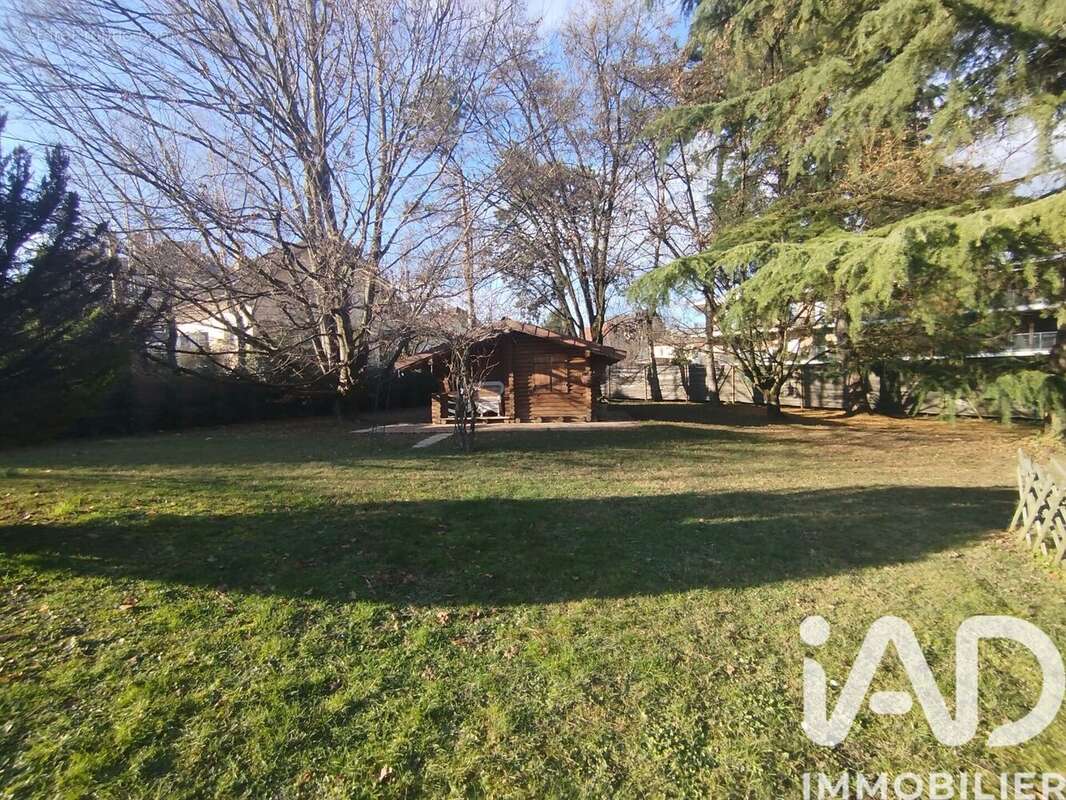 Photo 3 - Terrain à CHALLES-LES-EAUX