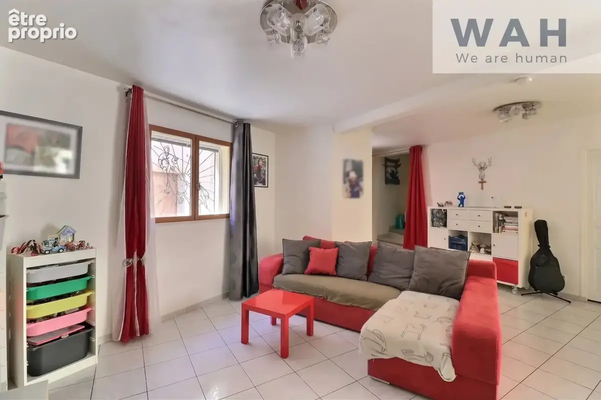 MAISON DE VILLAGE 7P 156 m2 avec extérieurs et garage à Vauv - photo 3