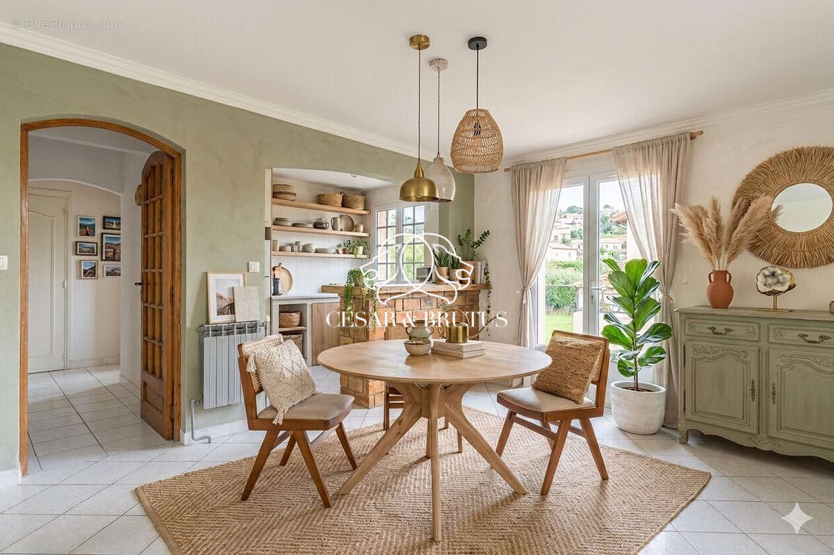 Maison 80 m² à Saint-Romain-Au-Mont-D'or  - photo 5