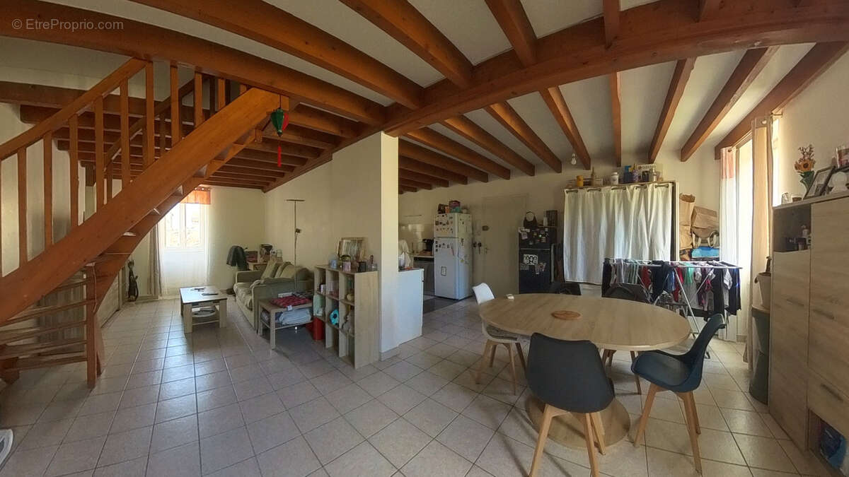 Appartement à BOURG-DE-PEAGE