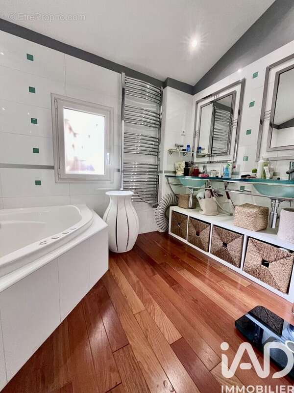 Photo 9 - Maison à MARSEILLE-11E