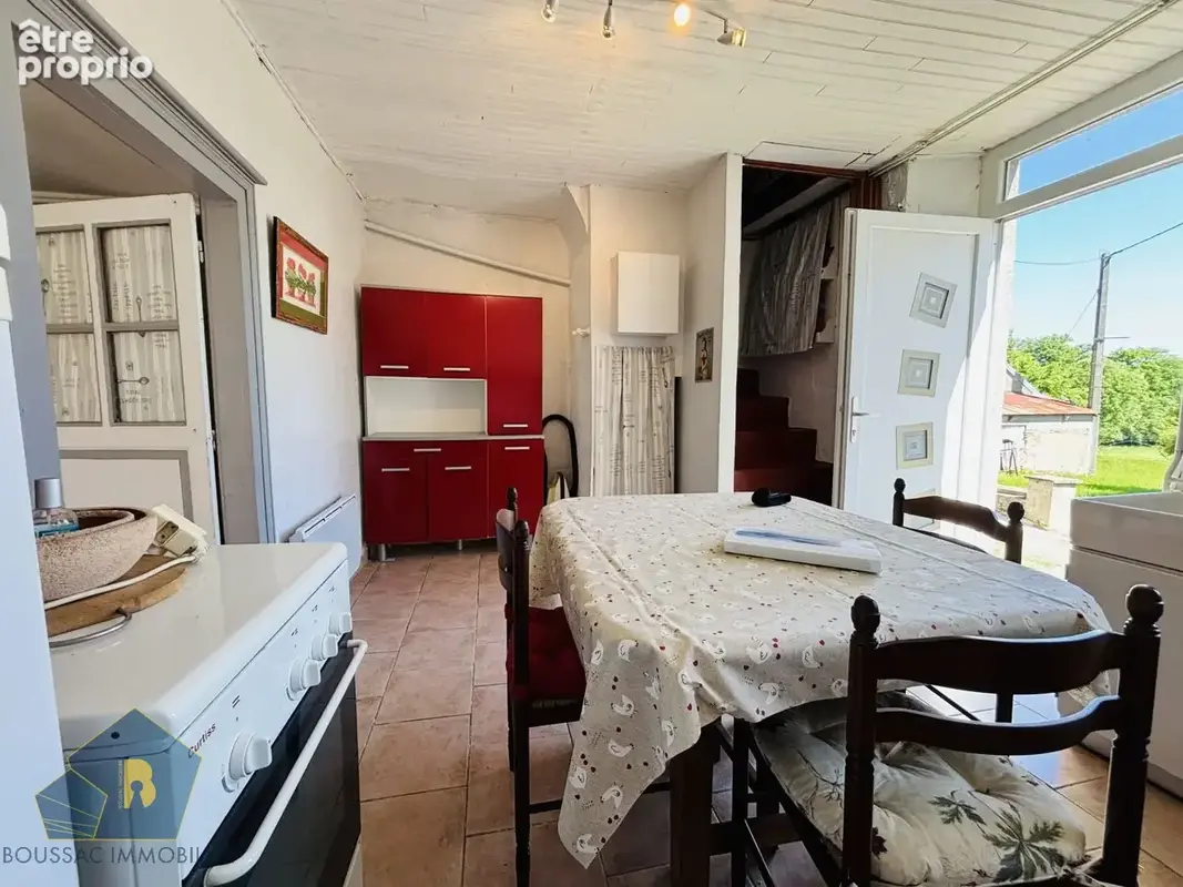Maison 55 m² à Saint-Pierre-Le-Bost  - photo 3