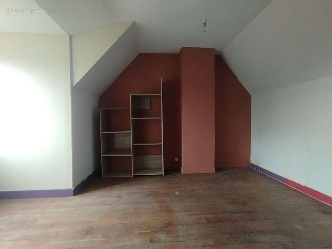 Maison à MARCILLY-SUR-VIENNE