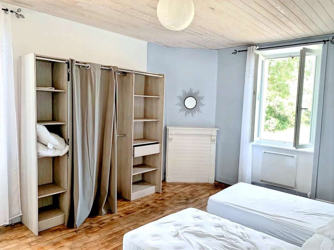 Maison à BUSSIERE-GALANT