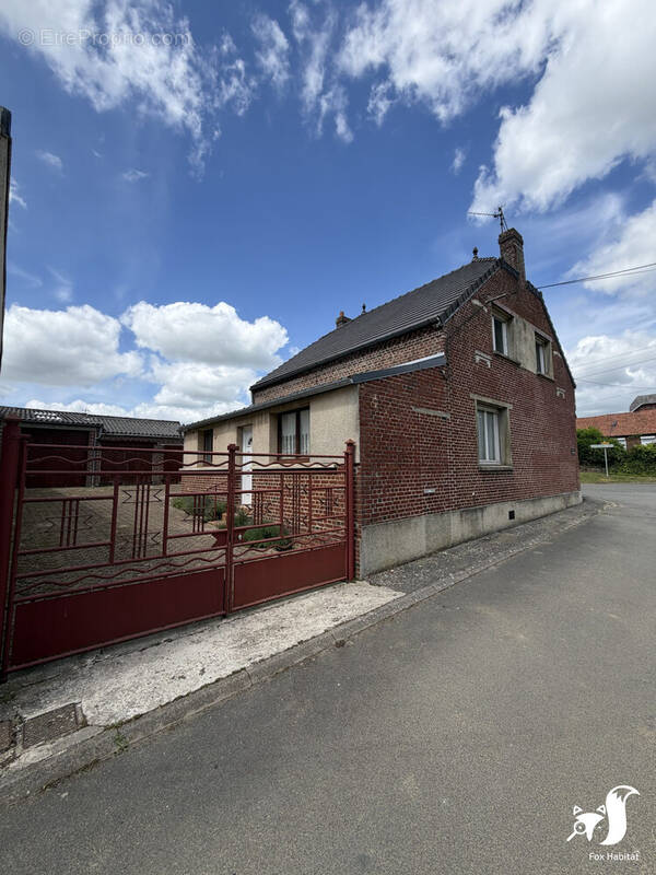 Maison à AUBENCHEUL-AUX-BOIS