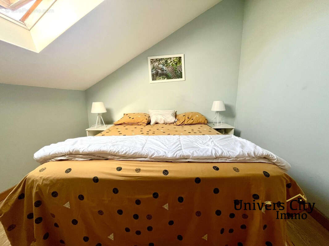 Maison à SAINT-CLEMENT-DES-LEVEES