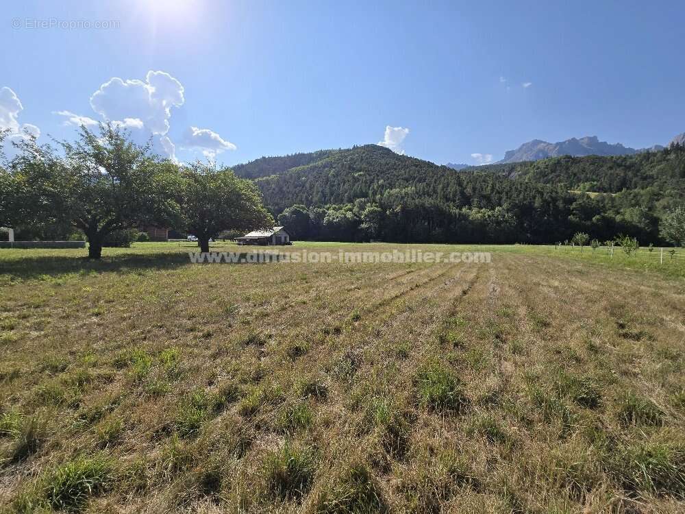 Terrain constructible - Barcelonnette - Proche centre-ville - photo 2
