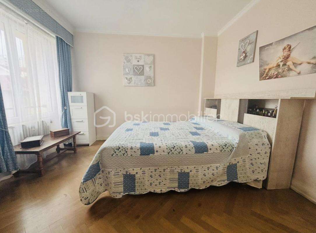 Face au Parc de la Tête d'Or – Appartement familial de 150 m² avec fort potentiel - photo 8