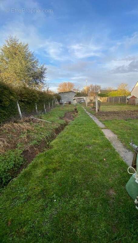 Terrain à LA COUTURE-BOUSSEY