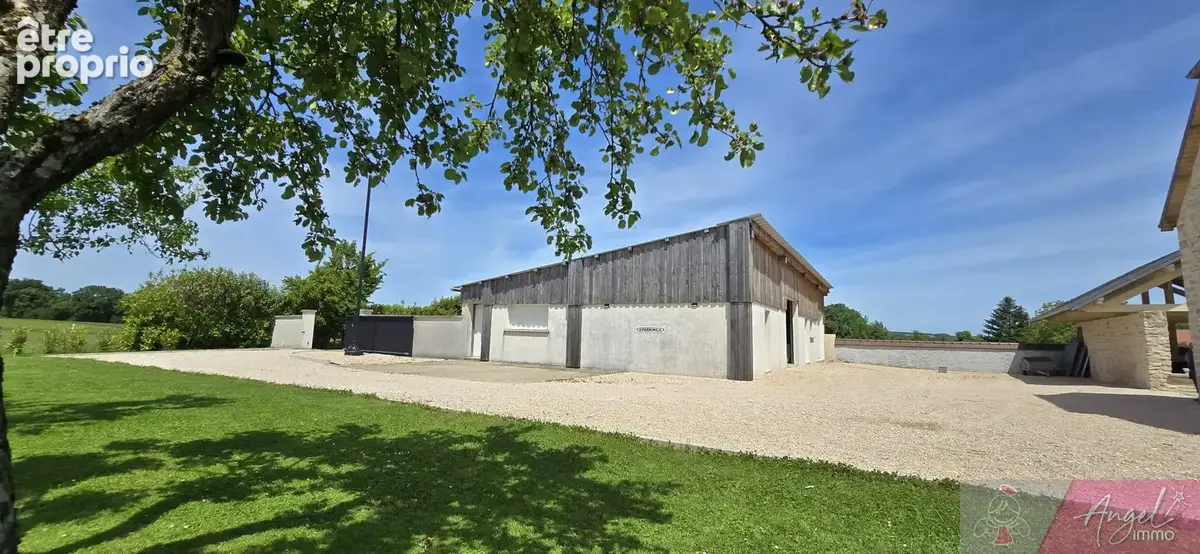 Propriété de caractère sur plus d'1 hectare de terrain - photo 20