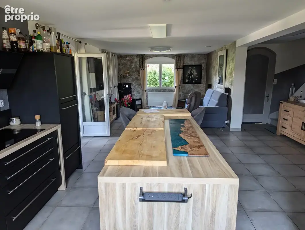 Maison 5 pièces 160 m² à vendre à Thevet-Saint-Julien (36400) - photo 4