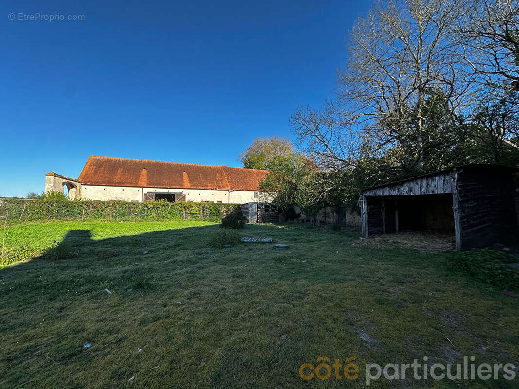Maison à LE PONDY