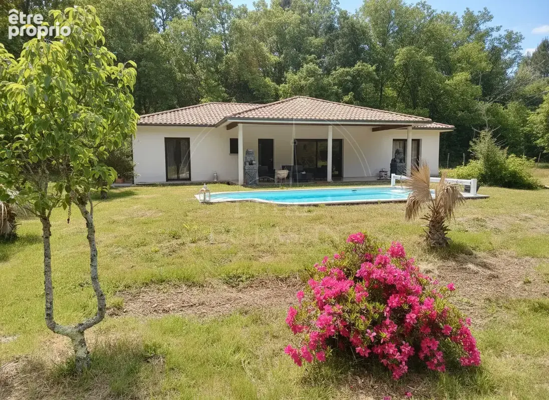 Maison à SALLES