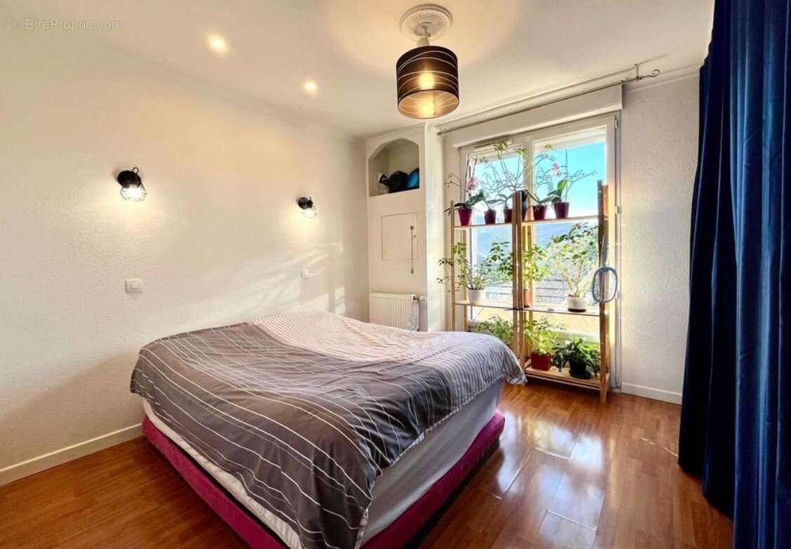 Appartement à VETRAZ-MONTHOUX