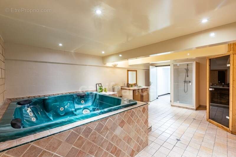 Maison à CHEZY-SUR-MARNE