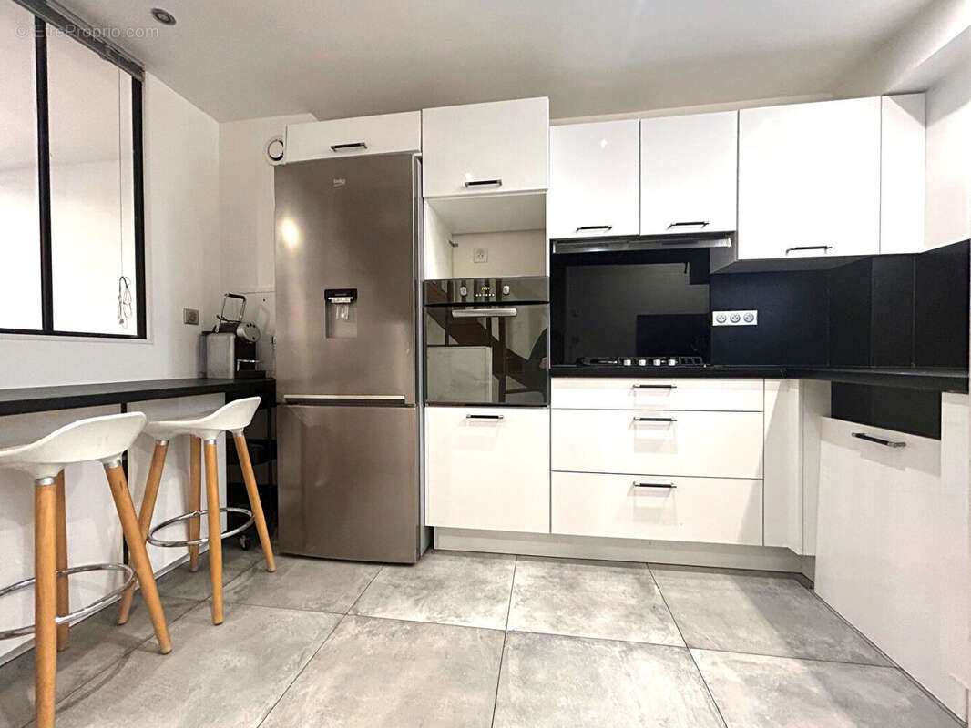 Maison à VERT-SAINT-DENIS