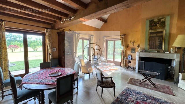 Maison à VRIGNY