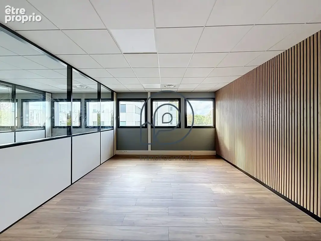 Commerce 176 m² à vendre à Loos (59120) - photo 3