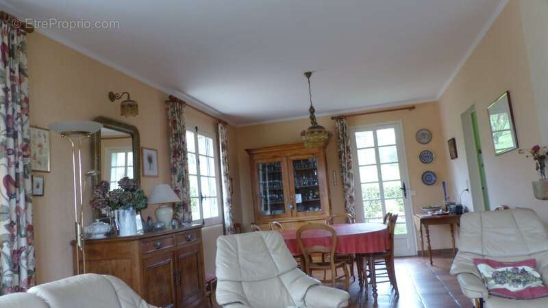 Maison à SAINT-LOUP-LAMAIRE