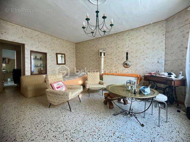 Maison à SAINT-LAURENT-D&#039;AIGOUZE