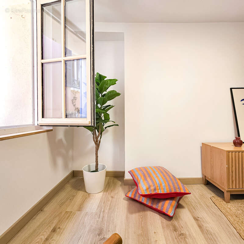 Appartement à HYERES