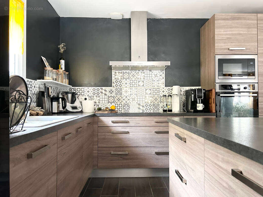 Maison à BAGNOLS-SUR-CEZE